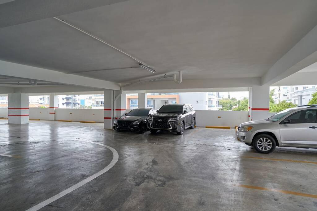 Escape Apartments, Balcony, Pool, Gym & Spa In La Julia Santo Domingo Exterior foto