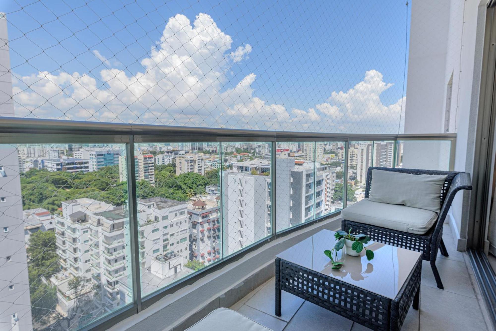 Escape Apartments, Balcony, Pool, Gym & Spa In La Julia Santo Domingo Exterior foto