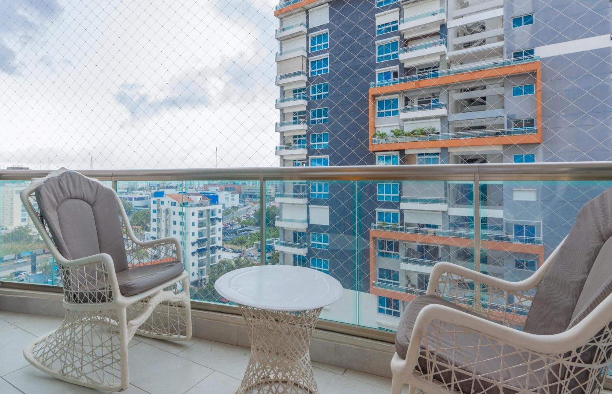 Escape Apartments, Balcony, Pool, Gym & Spa In La Julia Santo Domingo Exterior foto